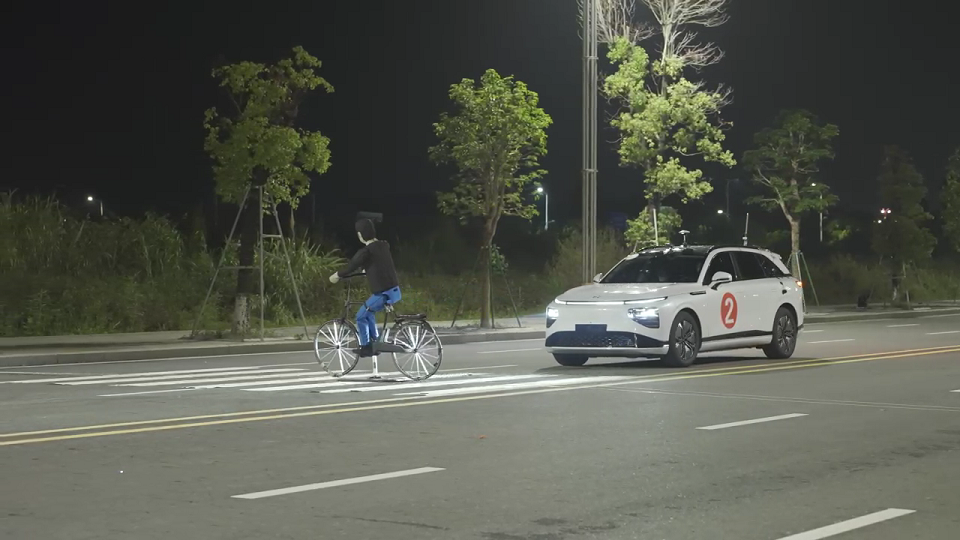 G9 identifies two-wheeled vehicles crossing and brakes (top antenna is a test device)