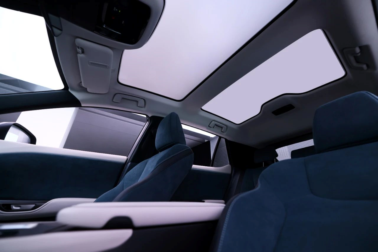 Electrically Controlled Panoramic Sunroof