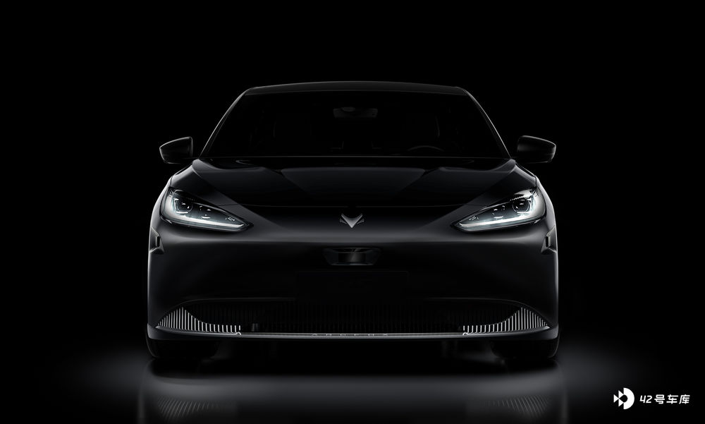 阿尔法 s 大灯下的保险杠上   颗激光雷达